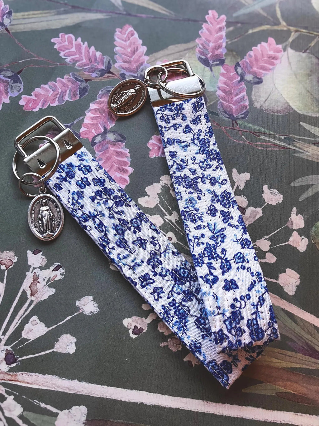 Tiny Floral Marian Key Fob Wristlet - Catholic Keychain Encounter At Jacob's Well