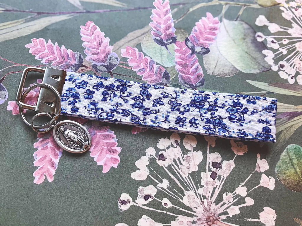Tiny Floral Marian Key Fob Wristlet - Catholic Keychain Encounter At Jacob's Well
