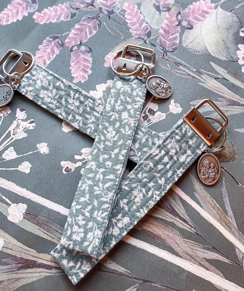 Tiny Floral St. Joseph Key Fob Wristlet - Catholic Keychain Encounter At Jacob's Well