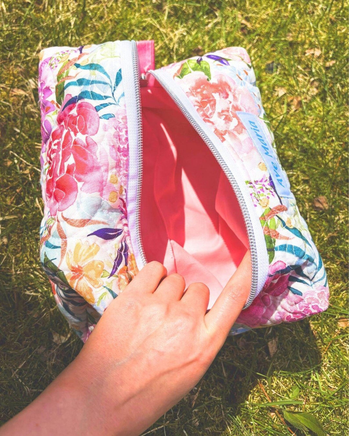Ave Maria Large Quilted Essentials Bag – Floral Boxy Pouch, Handmade Travel Craft Bag Encounter At Jacob's Well